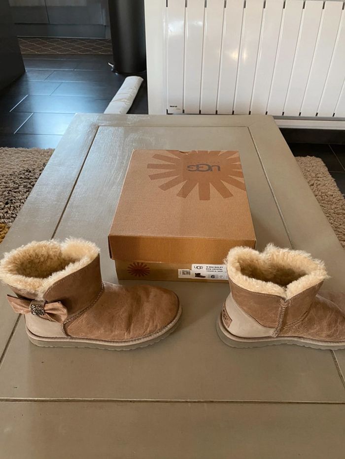 Mini UGG Swarovski taille 37 - photo numéro 6
