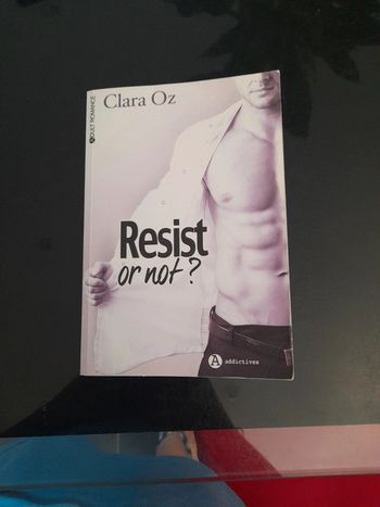 Livre Resist or not?