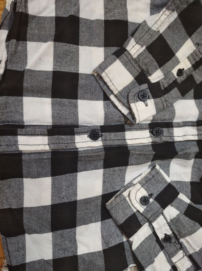 Vend chemise - photo numéro 2