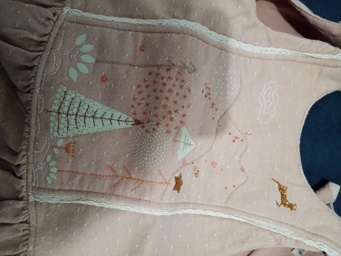 Robe rose _ 1 mois - photo numéro 3