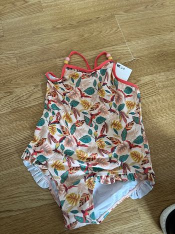 Maillot de bain verbaudet 10ans 140 cm