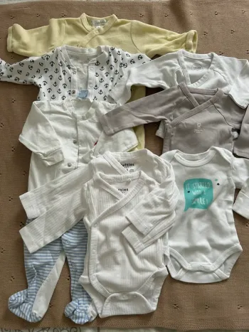 Lot bodies + pyjamas bébé garçon