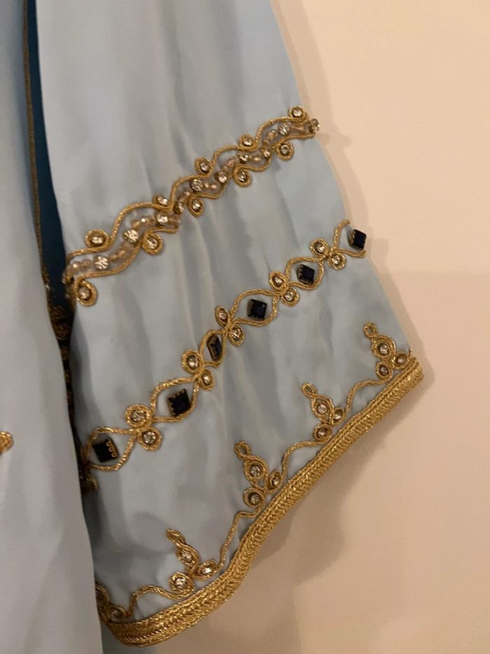 Caftan (takchita) taille Xs porté une seule fois - photo numéro 8