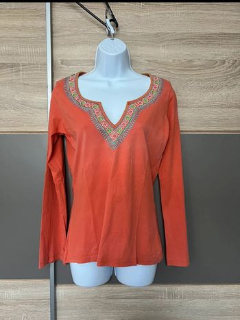 T-shirt manches longues brodé Etam – Confort & style assuré