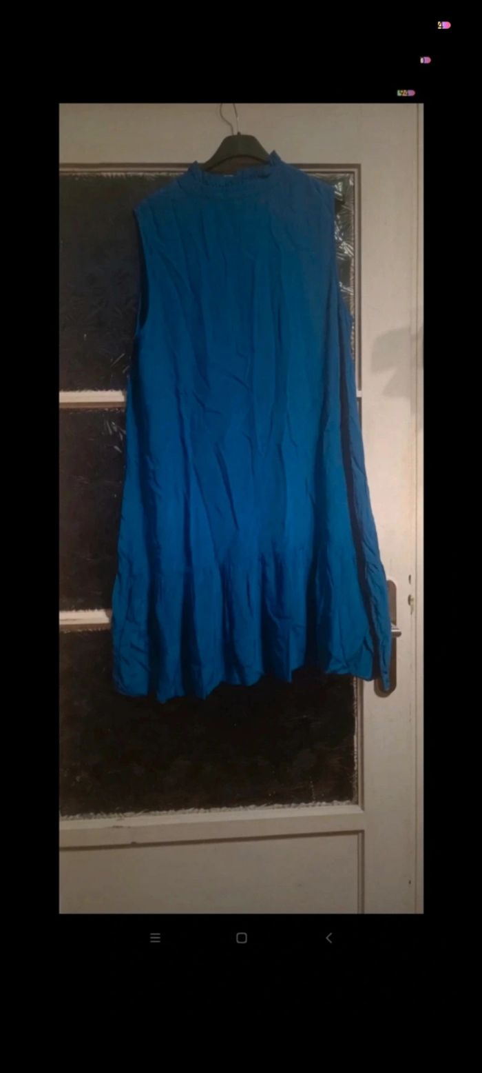 Robe bleu - photo numéro 2