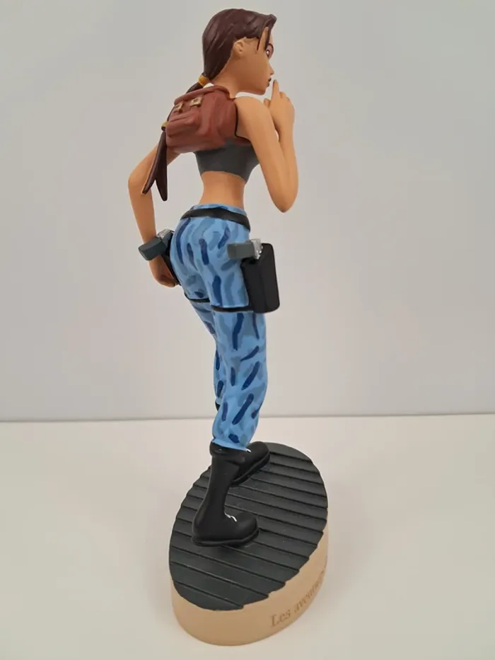Figurine Tomb Raider Lara Croft - numéro 13 Les Aventures de Lara Croft Londres - photo numéro 6