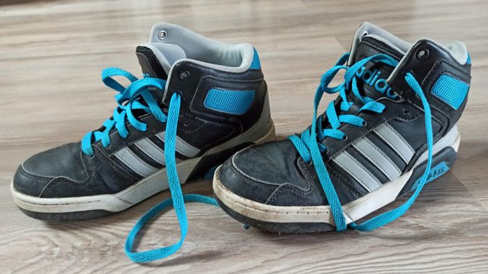 Baskets lacets Adidas 37 1/3 bon état - photo numéro 2