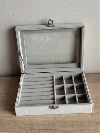 Boîte à bijoux