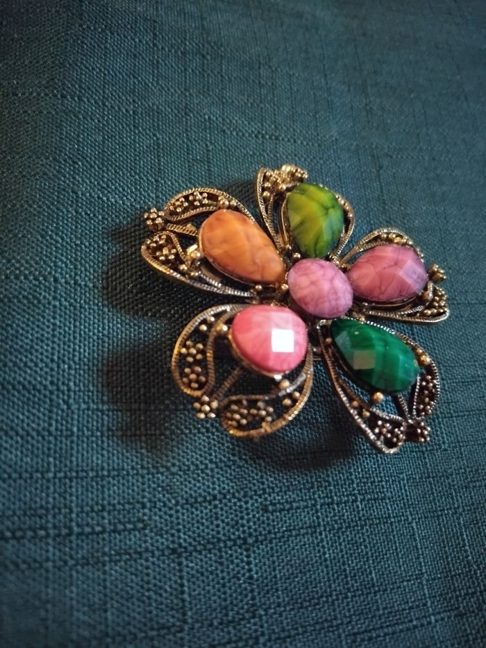 Broche no5