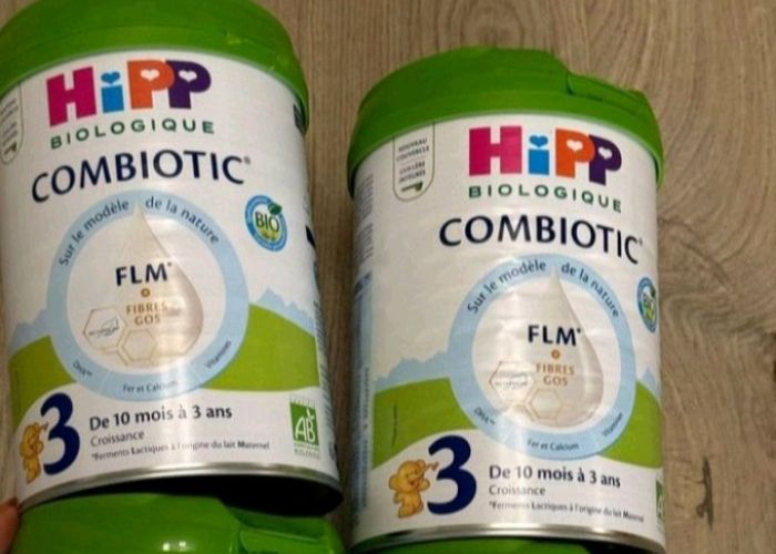 2 boîtes de lait hipp combiotic neuves. 3ème âge