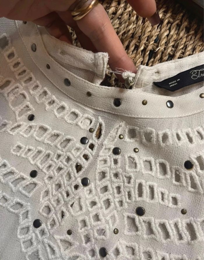 Haut blanc studs - photo numéro 4