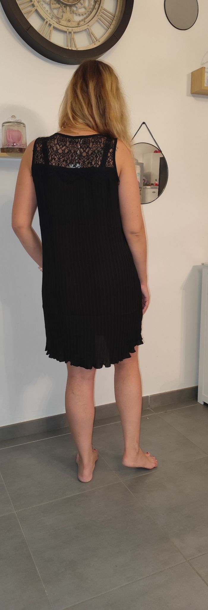 Robe strass dentelle - photo numéro 2