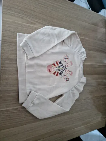 Pull fille.