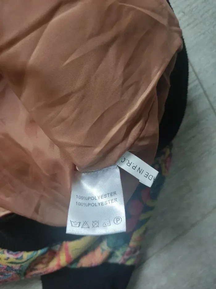Bomber / veste manches longues suédine motifs fleuris multicolores taille S Madison - photo numéro 11