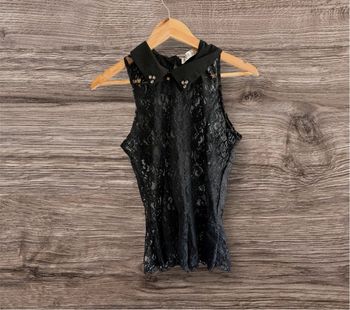 Top avec col sans manches noir en dentelle taille 40 L