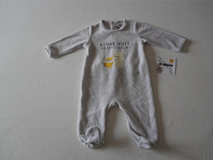 Lot de 4 Pyjamas velours fantaisies 3 mois - photo numéro 5