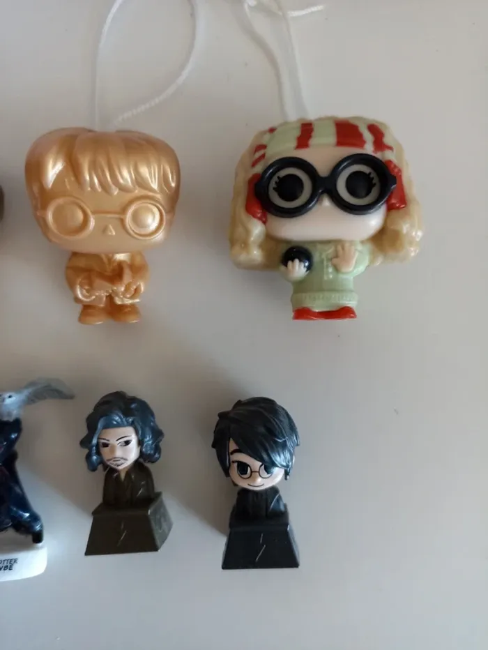 Lot 6 petites figurines Harry Potter - photo numéro 3