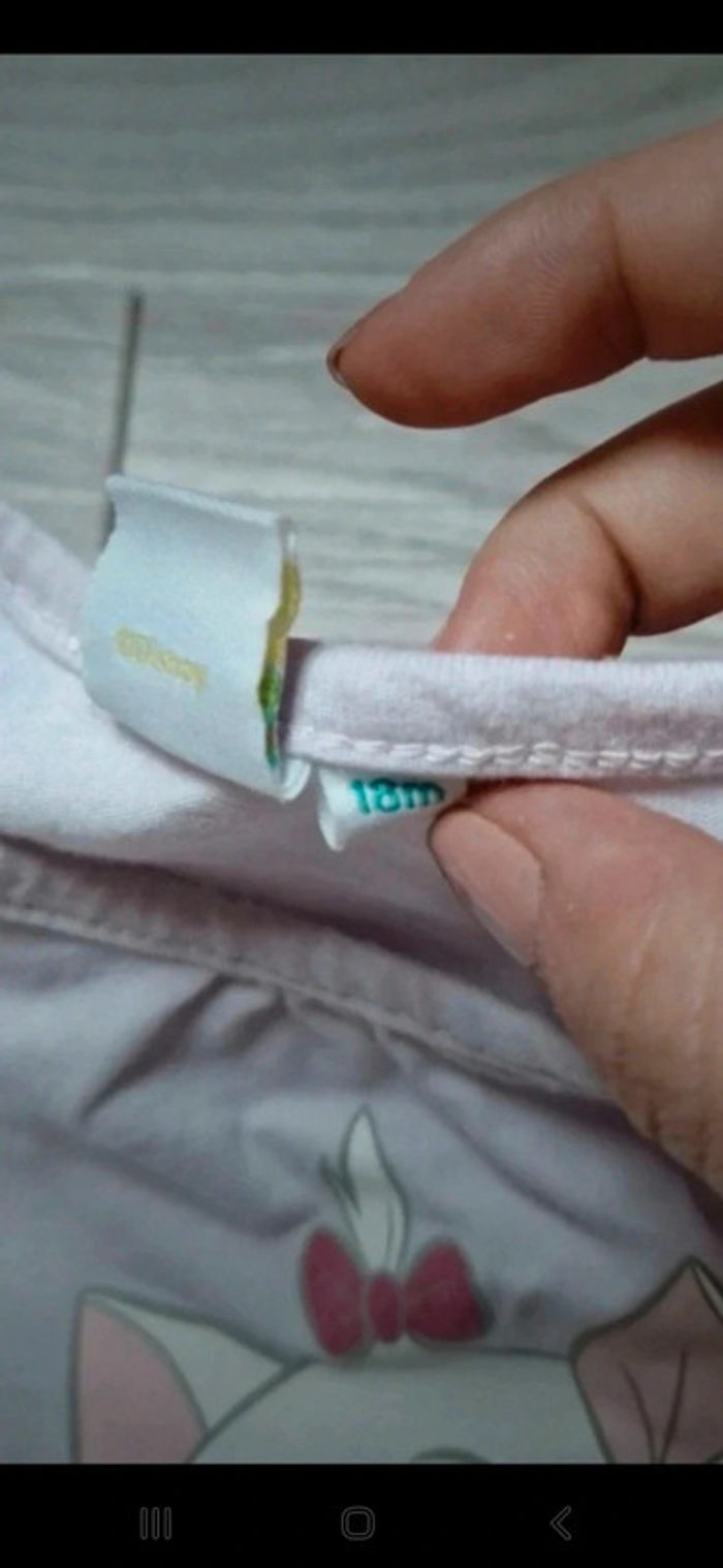 T-shirt manches longues disney 18mois 👻 - photo numéro 3