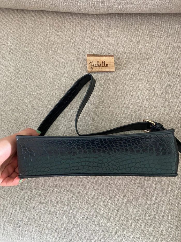 Sac à main baguette noir effet croco Kiabi - photo numéro 4