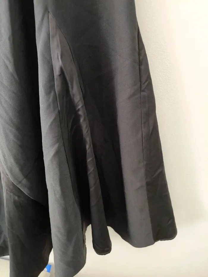 Robe longue noir taille 36 touché neuve - photo numéro 2