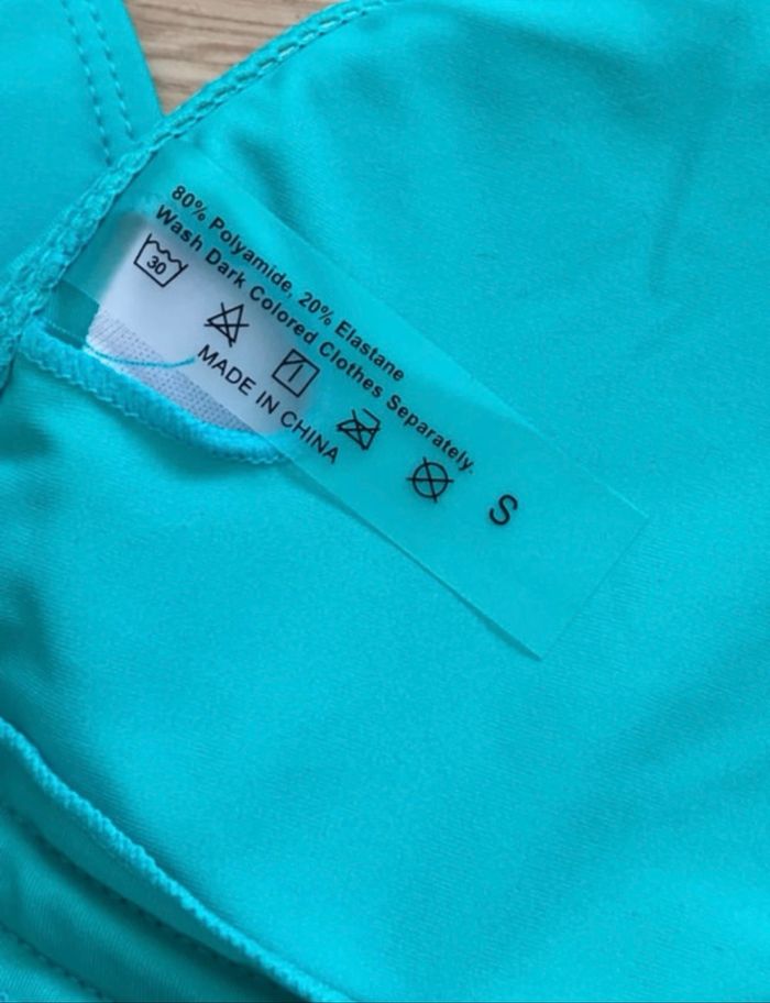 Maillot de bain turquoise - photo numéro 4