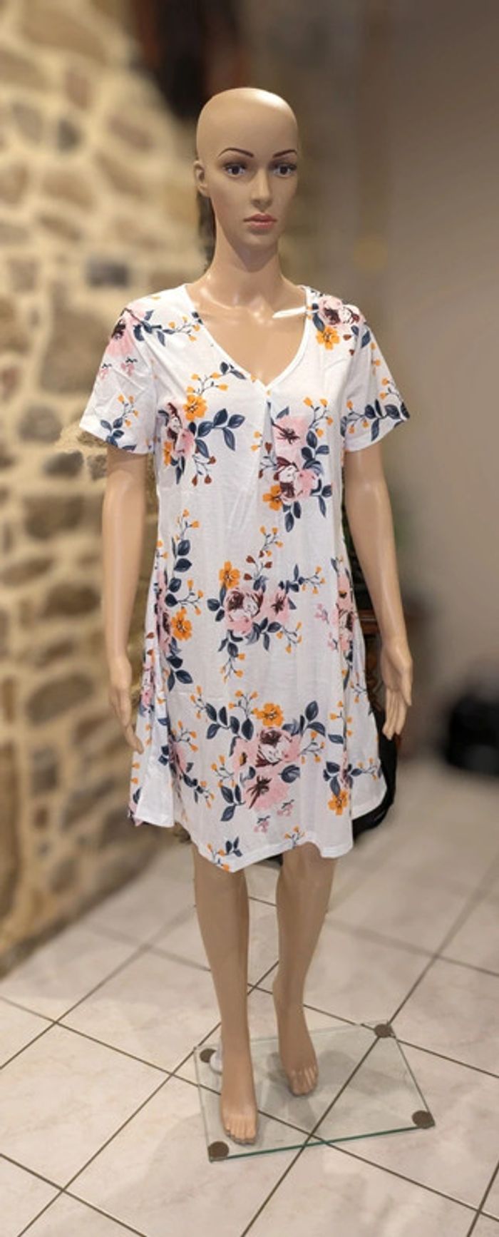 Robe mi longue manches courtes fleuri taille L
