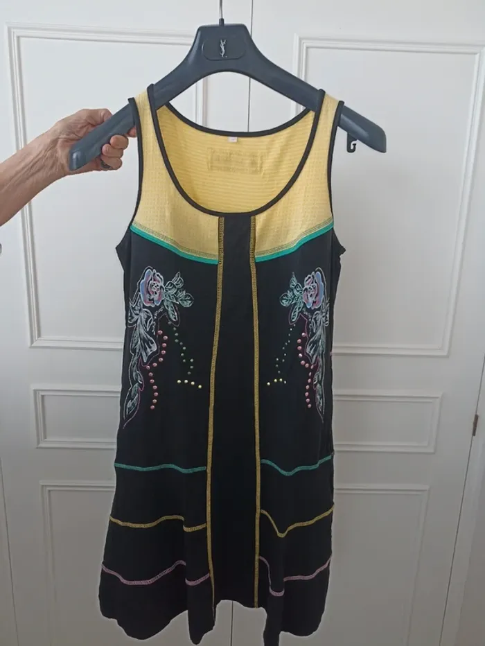 Jolie robe estivale - T40 - Poupée Chic