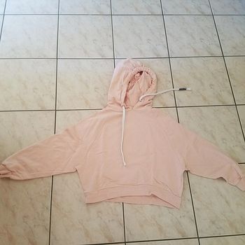 sweat court à capuche T.S