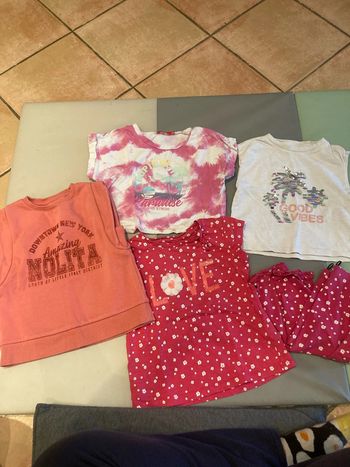 Lot vêtements 4-5 ans rose