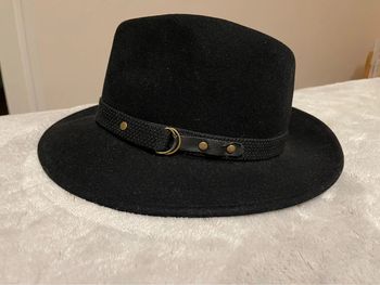Chapeau en laine noire - 57 cm