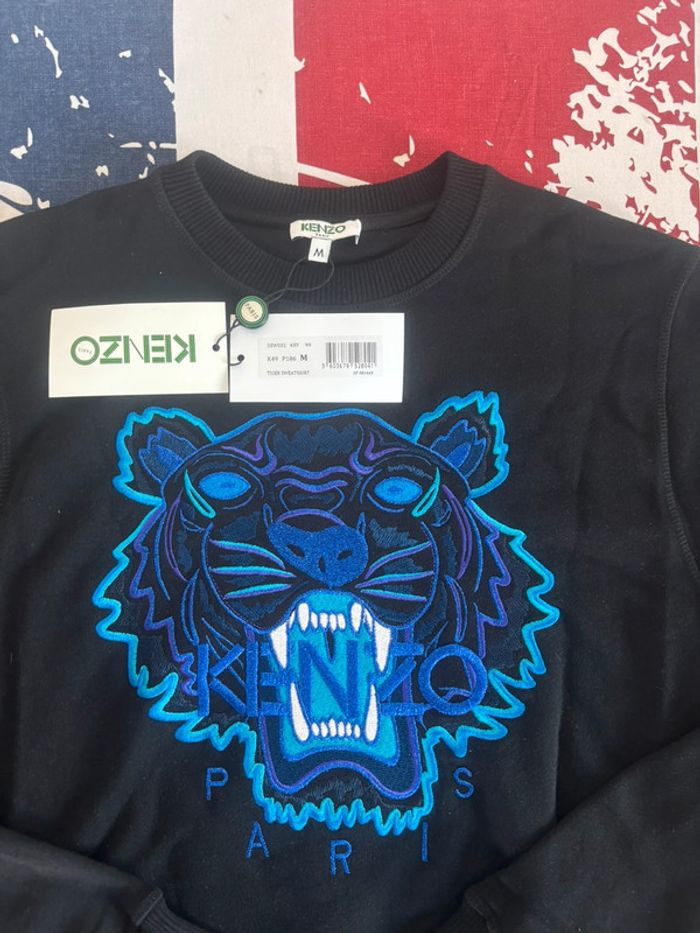Sweat Kenzo taille M noir tigre brodé bleu foncé/ bleu clair - photo numéro 3