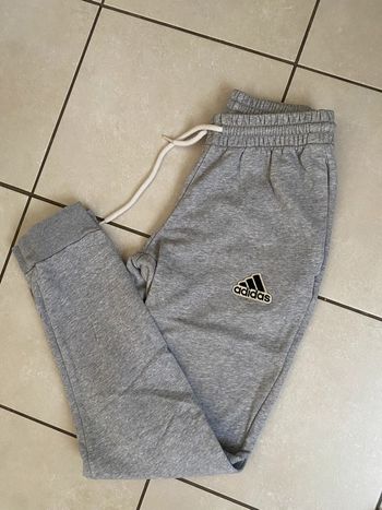 Jogging adidas