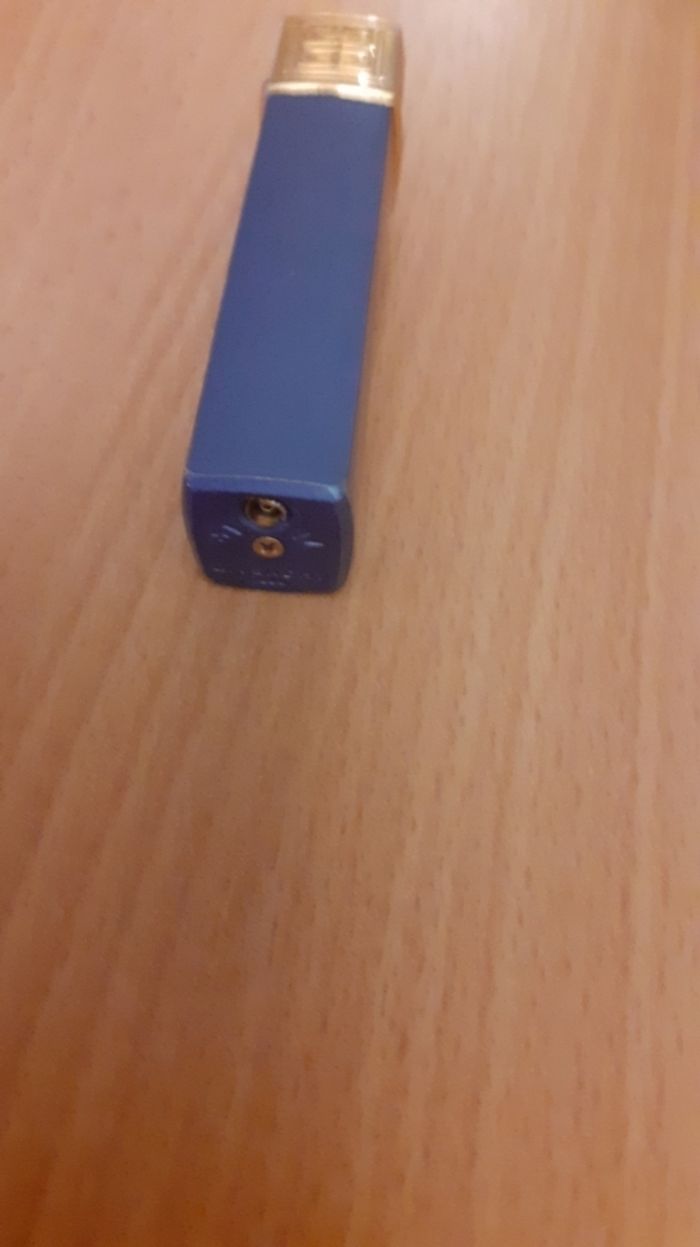 Briquet femme givency tout neuf - photo numéro 2