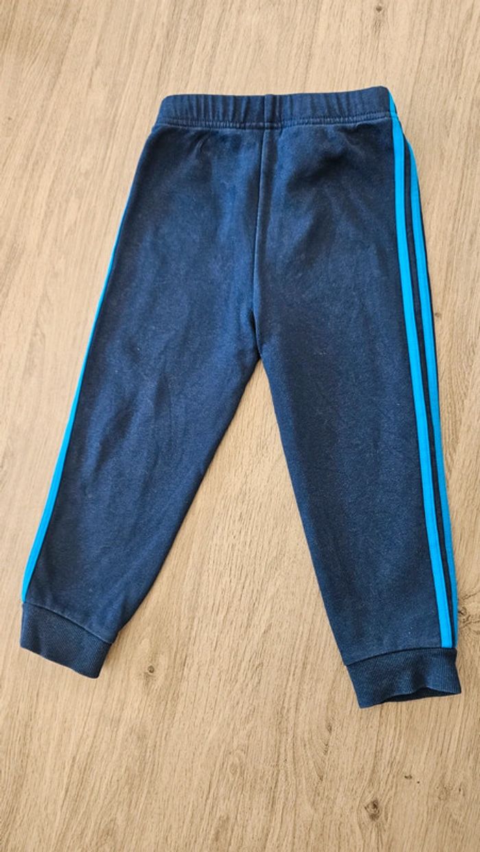 Bas de jogging Adidas taille 2 - 3 ans - photo numéro 3