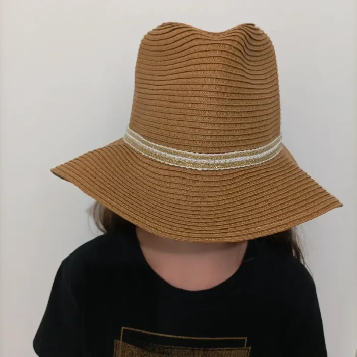 Joli chapeau taille 57 cm
