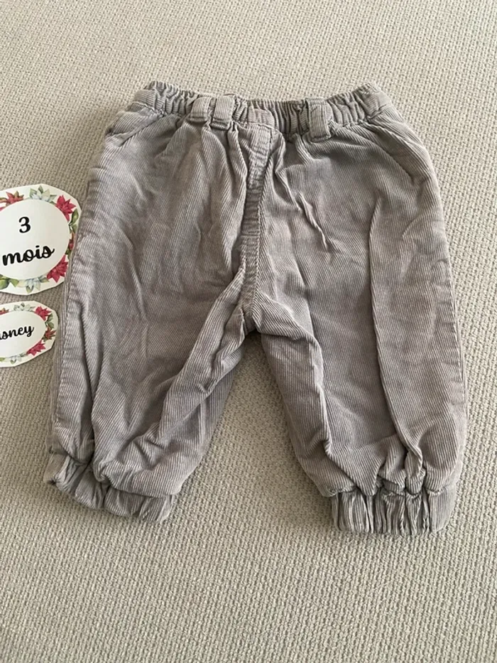 Pantalon en velours Disney taille 3 mois - photo numéro 4