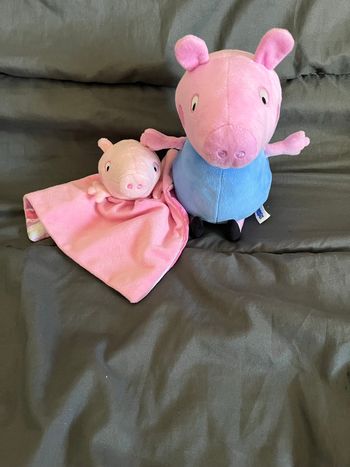 Lots peluches peppa pig