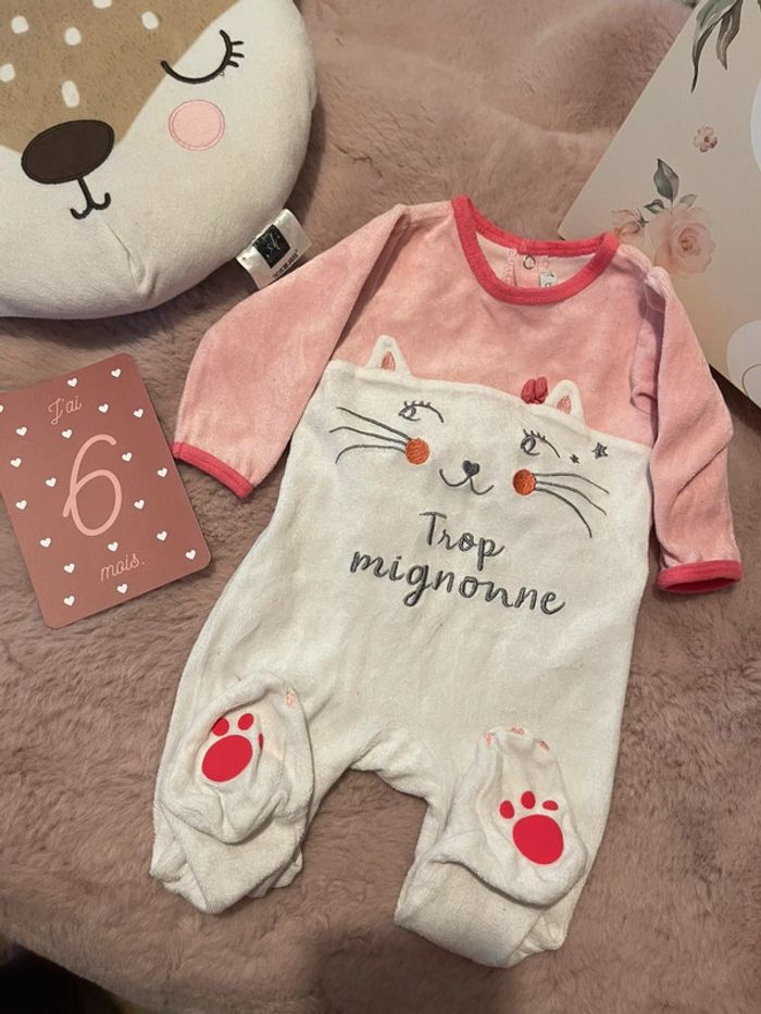 Lot de 4 pyjama velour 6mois - photo numéro 2