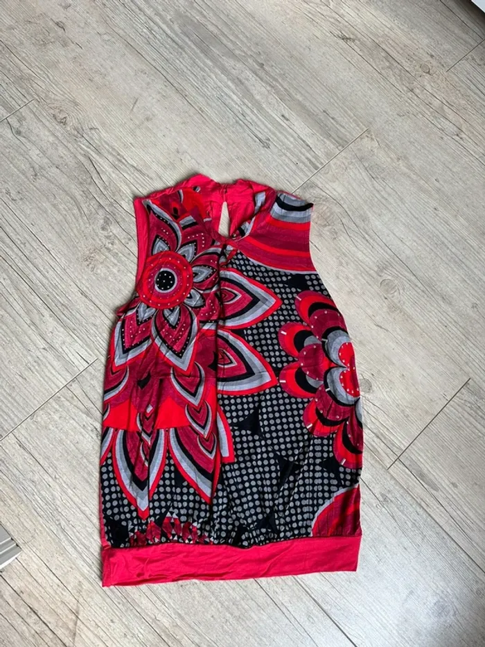 Débardeur  desigual rouge / 36 S