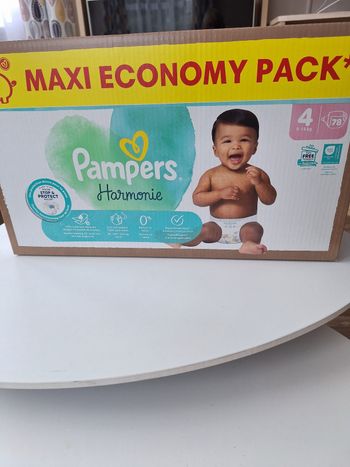 78   pampers Harmonie  taille 4 pour bébé  de 9 à 14 kg
