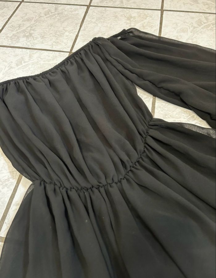 Combinaison short noire – Taille unique - Neuve sans étiquette - photo numéro 2