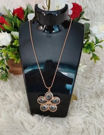 Collier fleur