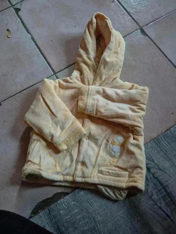 Veste d hiver jaune Disney 🌹 12 mois 🌹
