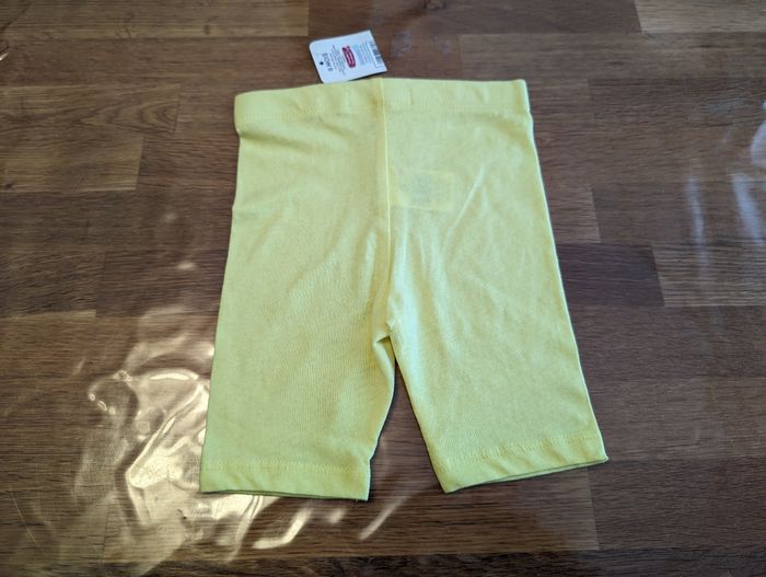 Legging court/ bermuda garçon 6 mois Bébé rêve Neuf avec étiquette - photo numéro 3