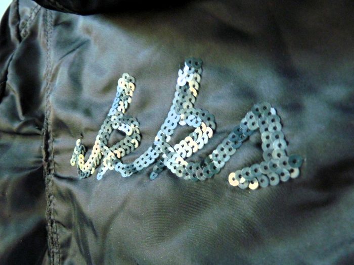 Manteau doudoune IKKS fille 10 ans noir libellule strass TBE - photo numéro 4