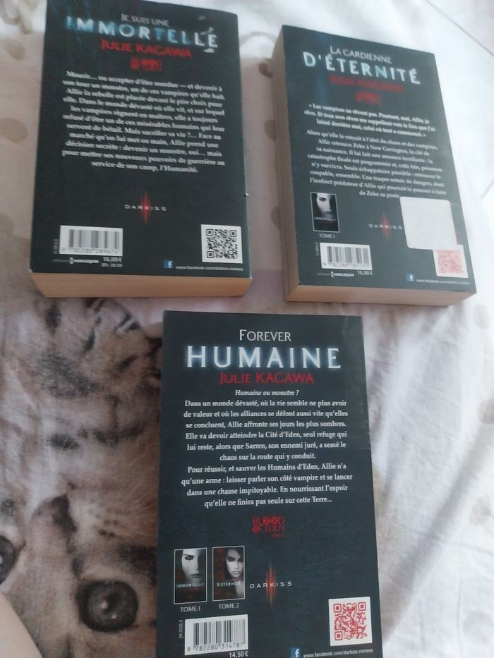Romans Blood of Eden tomes 1 à 3 Trilogie Julie Kagawa Forever Humaine Darkiss - photo numéro 3