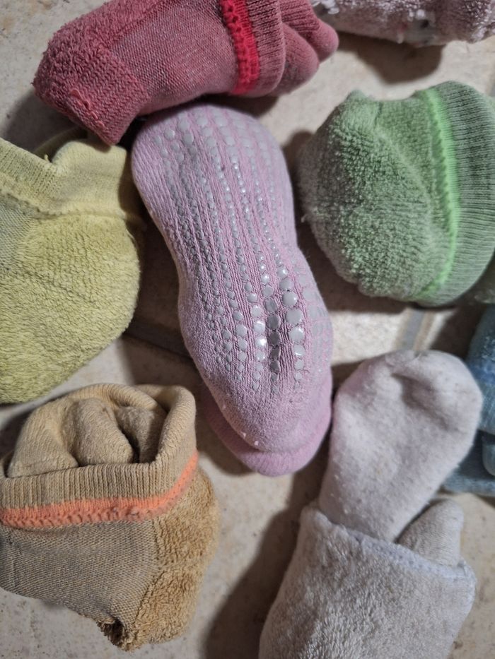 Lot 22 paires chaussettes / 19 au 23 - photo numéro 3