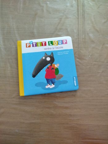 P'tit loup rentre à l'école