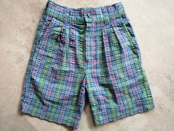 Bermuda à pinces à carreaux bleu vert rouge jaune 4 ans 
