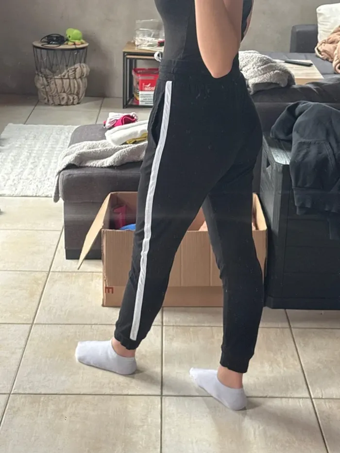 Jogging femme - photo numéro 2